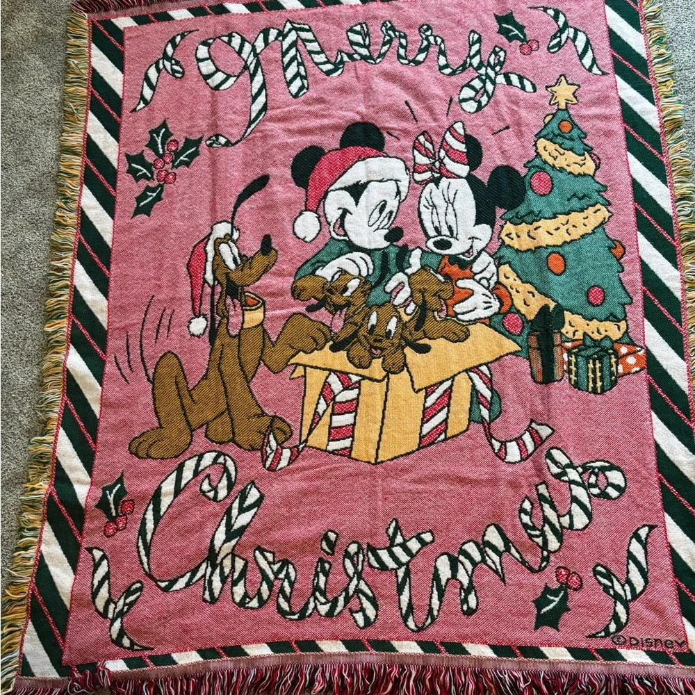 Disney Mickey & Minnie Mouse Holiday Blanket